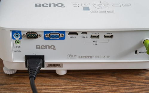 上市多年，依然能稱王稱霸 明基E580智能商務(wù)投影機(jī)評(píng)測